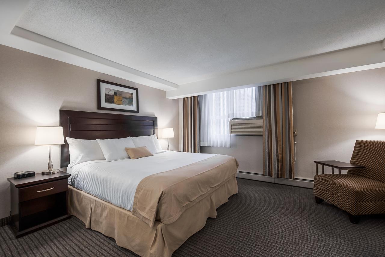 Coast Calgary Downtown Hotel & Suites By Apa Bagian luar foto